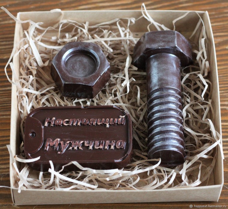 Подарок в виде болтика