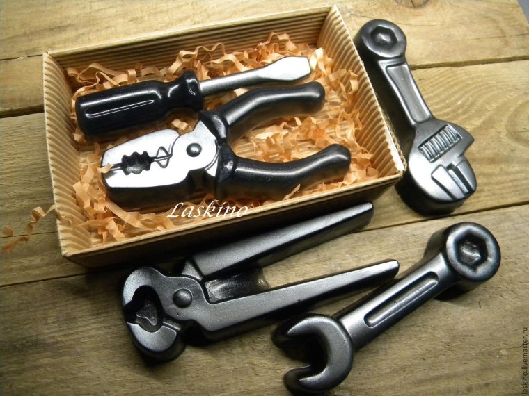 Пластиковая форма гаечные ключи