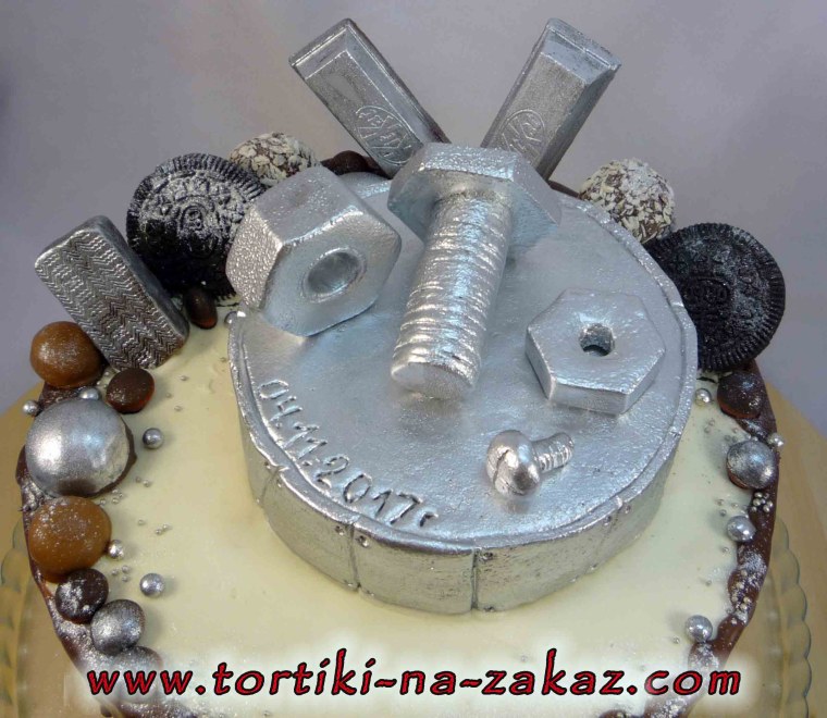 Торт на стальную свадьбу