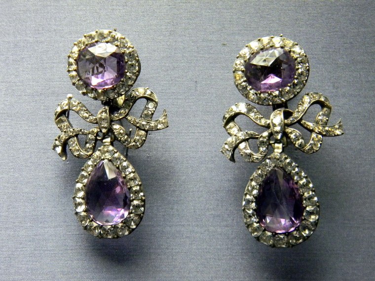 Серьги жирандоли 16 век