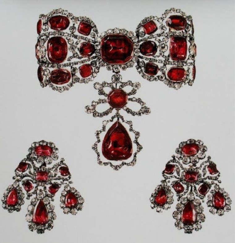 Бант склаваж алмазный фонд