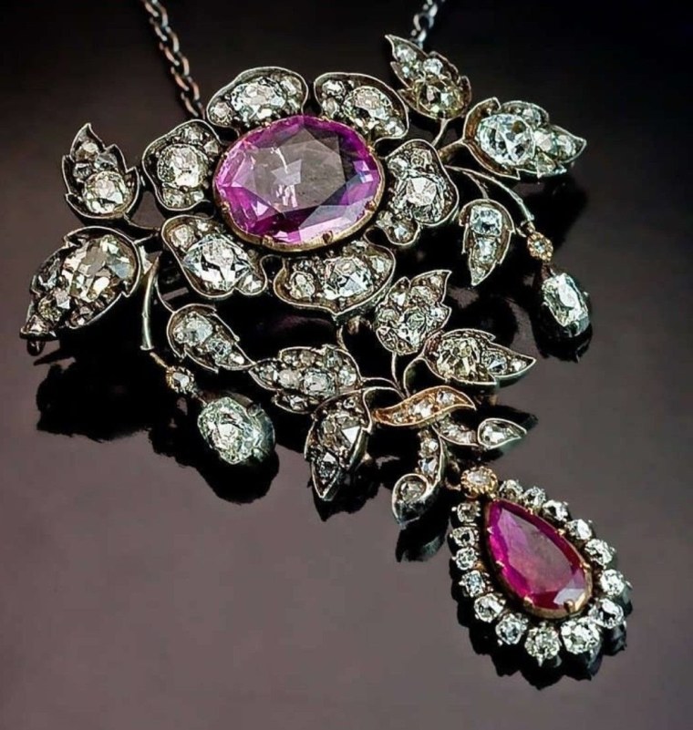 Антик брошь Silver Рубин