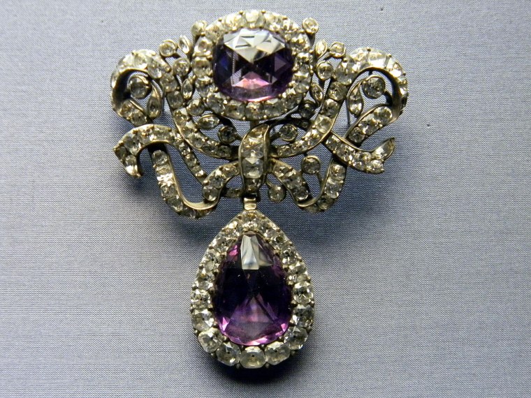 Рококо ювелирные украшения 18 век