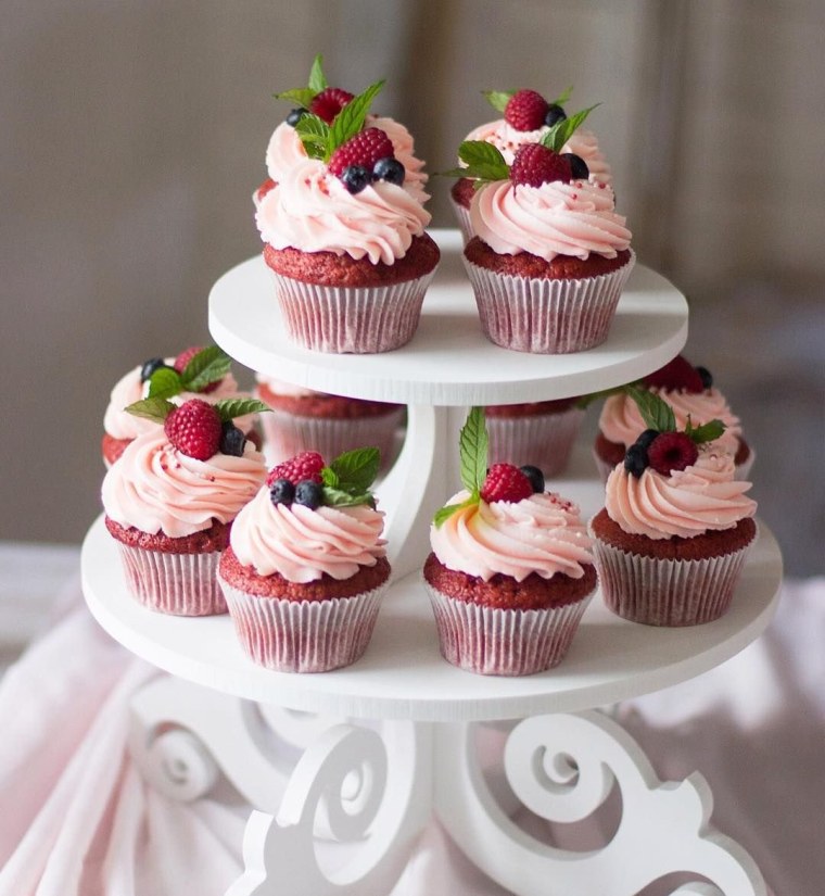 Красивое украшение капкейков