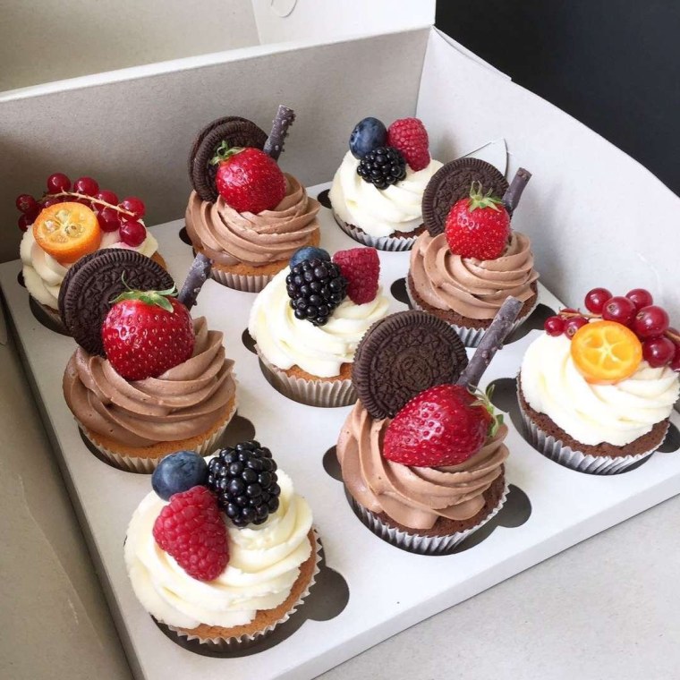 Украшение капкейков