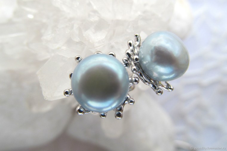 Серебристый жемчуг