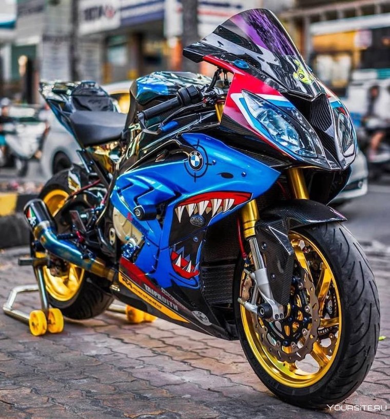 BMW 1000 RR Shark