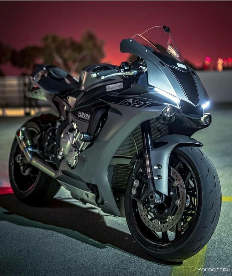 Шоссейный мотоцикл Ямаха