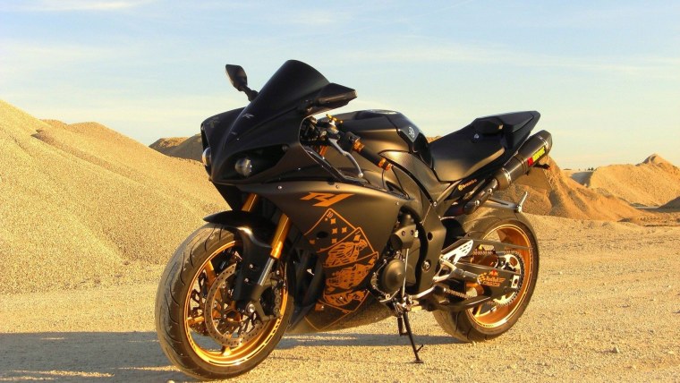 Ямаха р1 Золотая