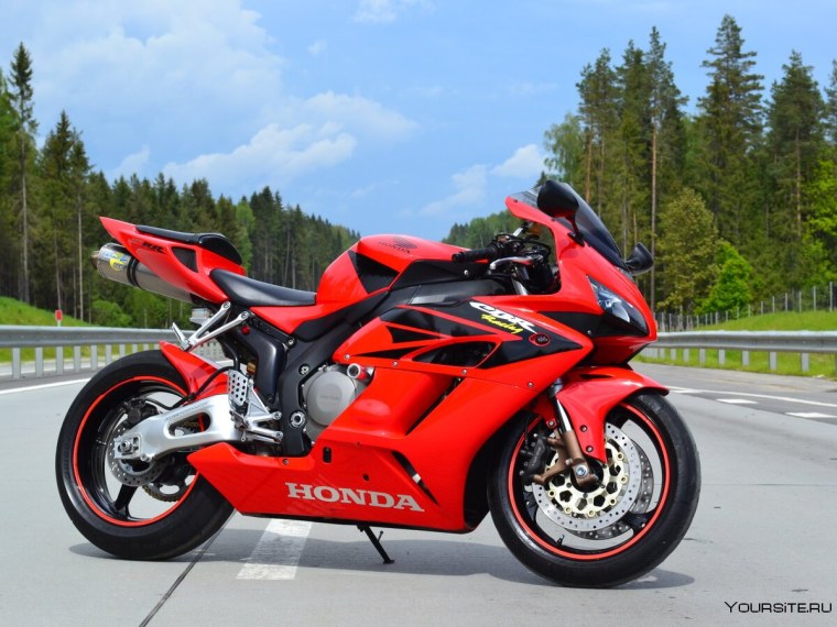 Honda cbr1000rr Fireblade красный