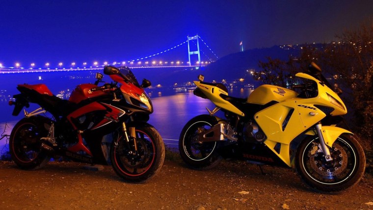 Honda cbr600rr фиолетовый