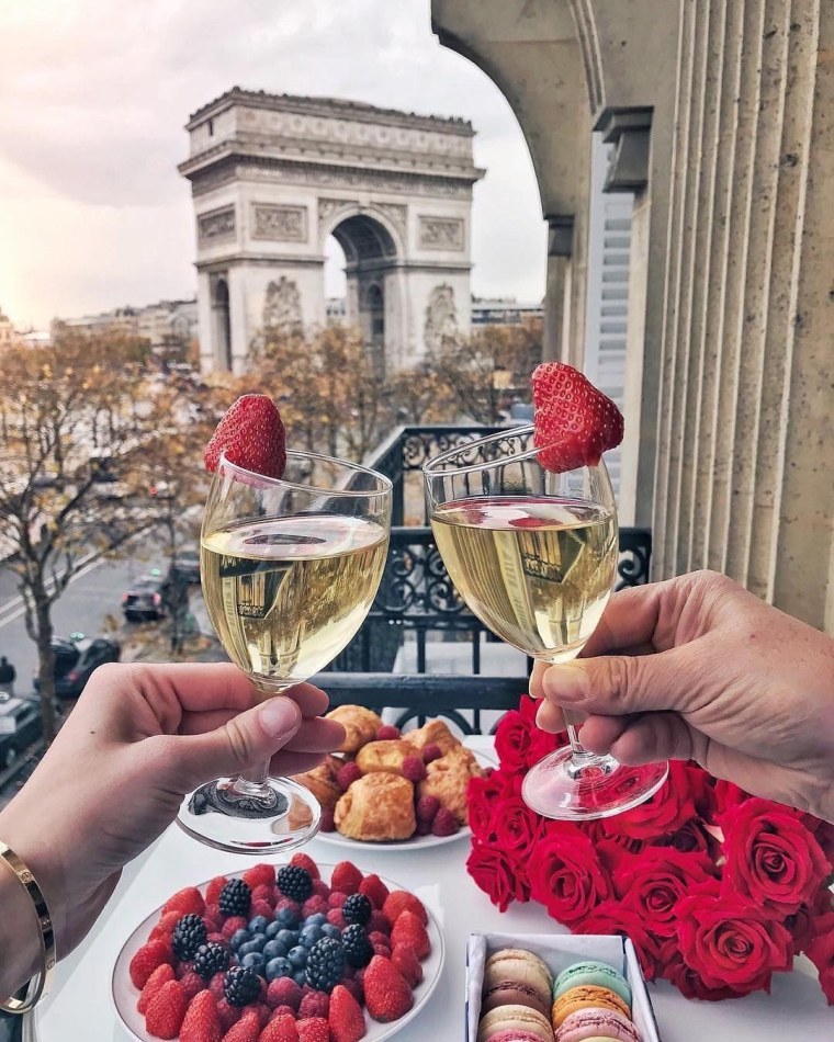 Романтический ужин с вином