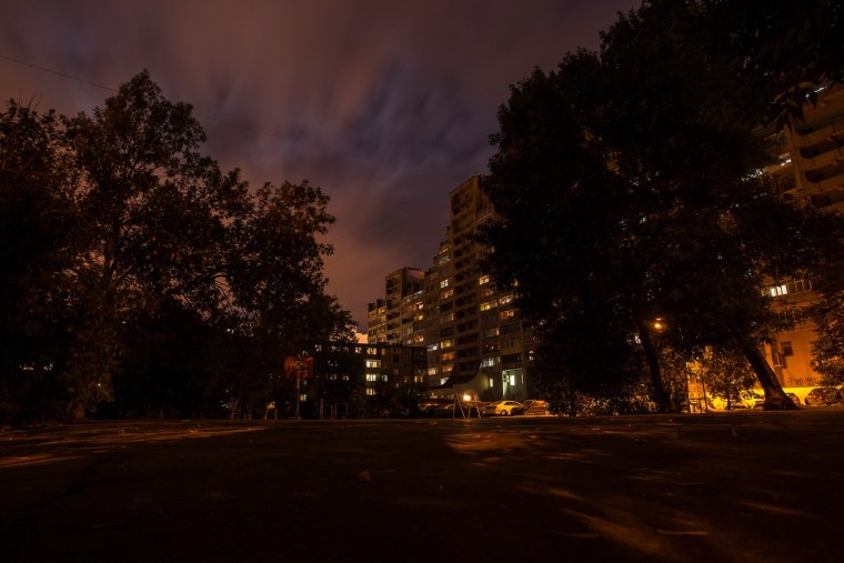 Двор ночь Россия