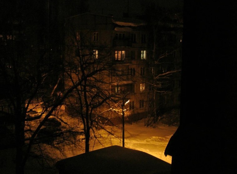 Вид из окна ночью