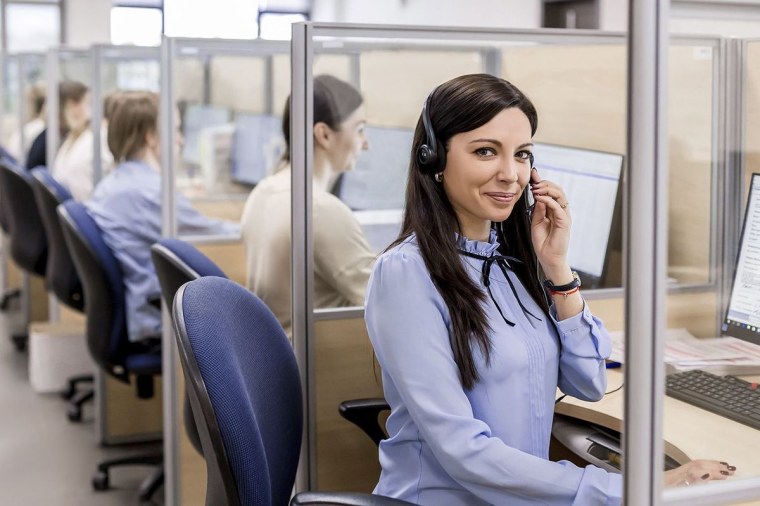 Оператор колл центра