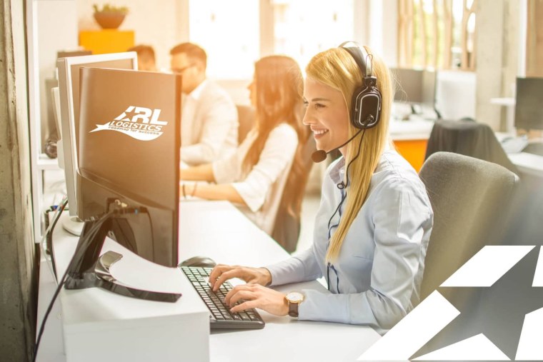 Оператор колл центра