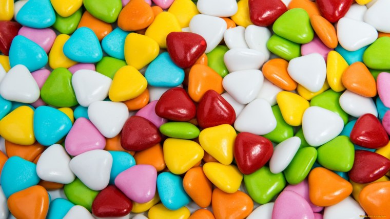 Яркие конфеты