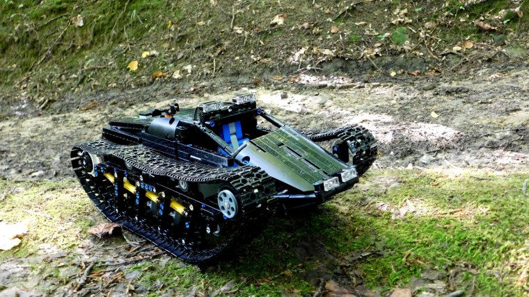 LEGO гусеничный вездеход