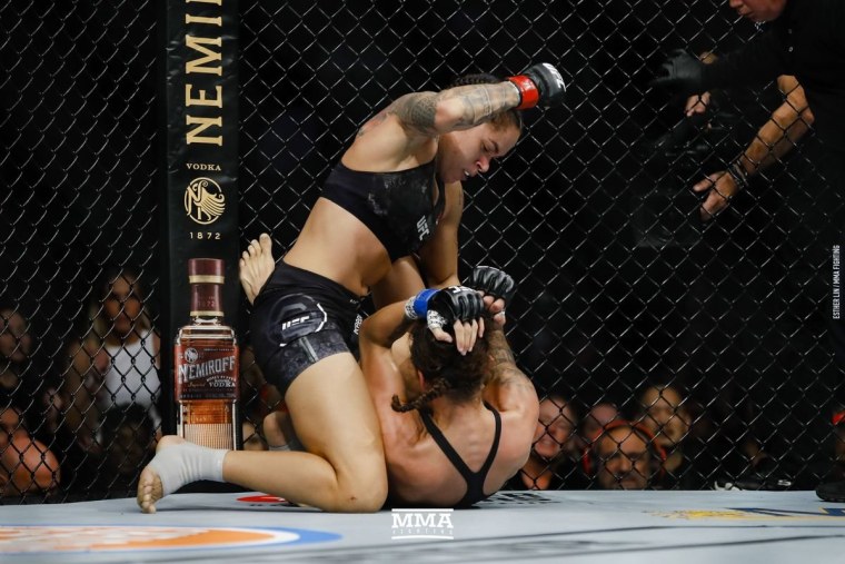 Аманда Нуньес MMA