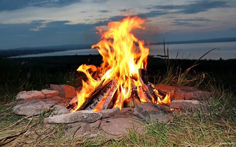 Огонь костер
