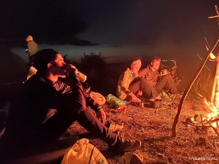 Казаки у костра