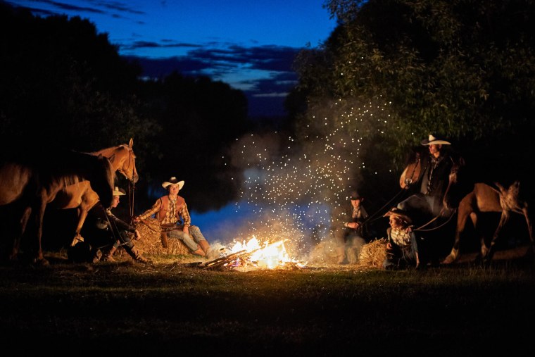 Цыгане у костра