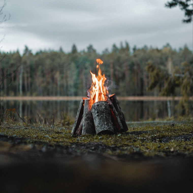 Огонь костер
