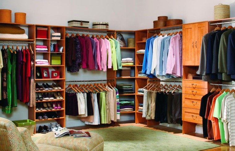 Гардеробная комната для всей семьи