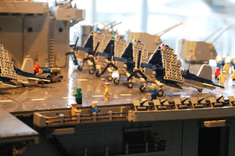 Лего авианосец Адмирал Кузнецов