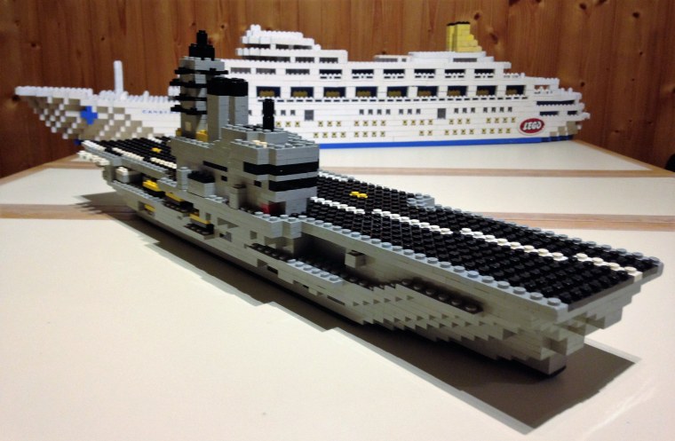 Лего авианосец США