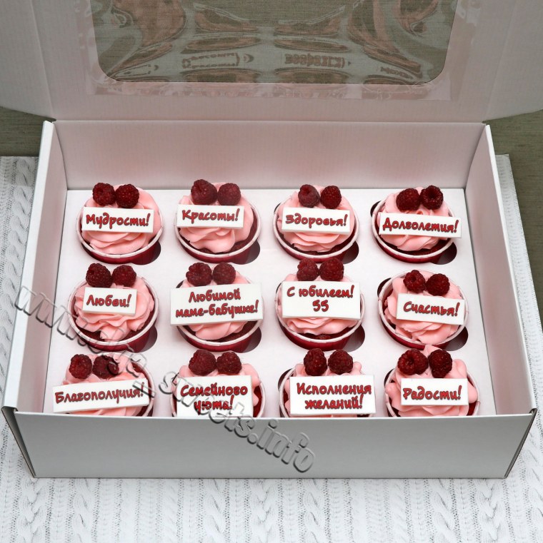 Капкейки с пожеланиями