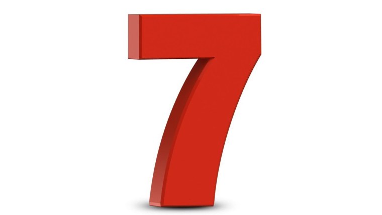 Цифра 7 красная на белом фоне