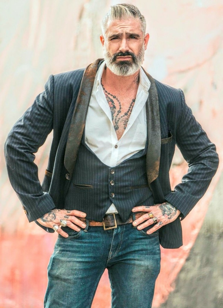 Daniel Sheehan модель