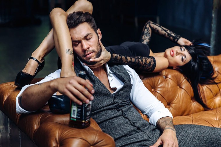 Брутальный мужчина и женщина