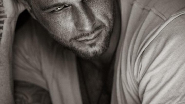 Брутальный мужчина черно белое