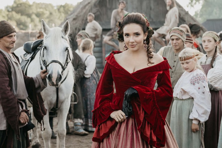 Ольга Дибцева в фильме холоп 2019