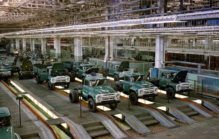 ЗИЛ завод Лихачева