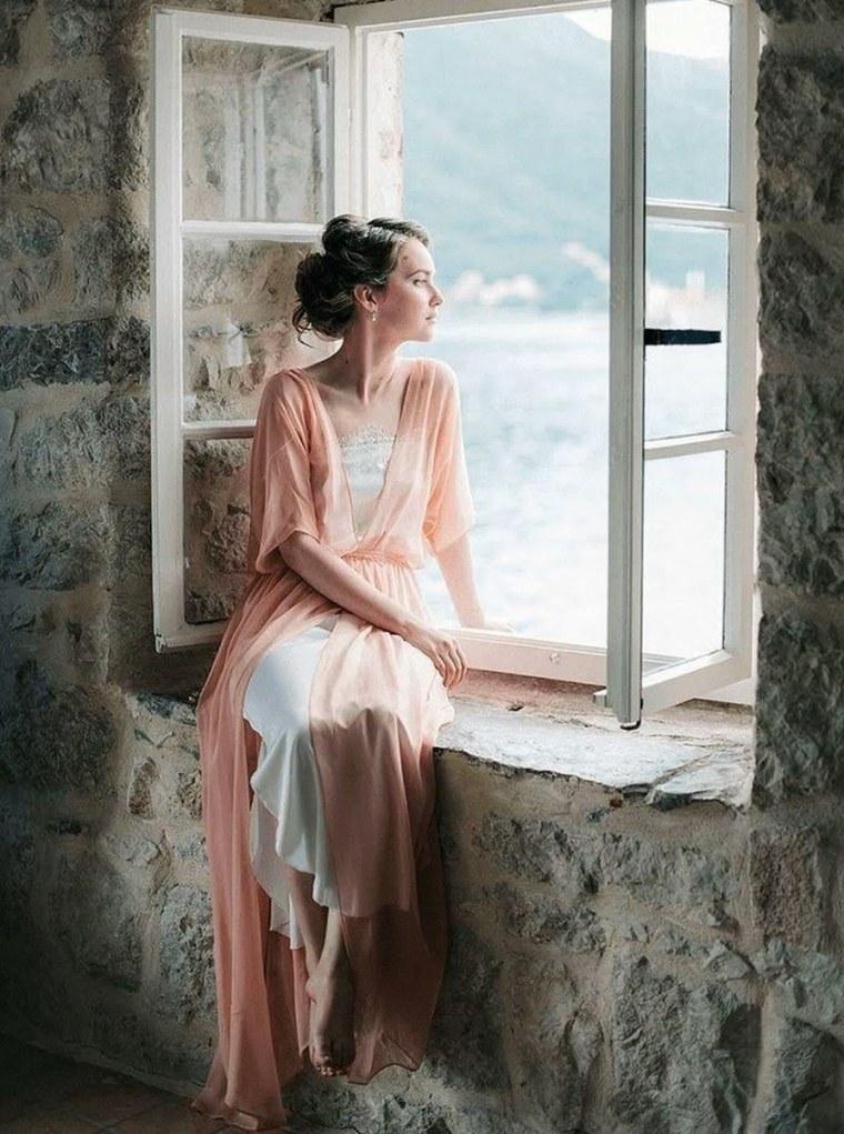 Женщина в окне