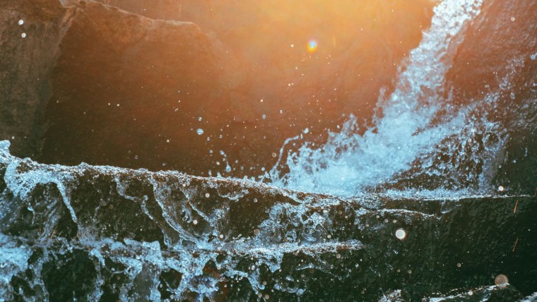 Всплеск воды