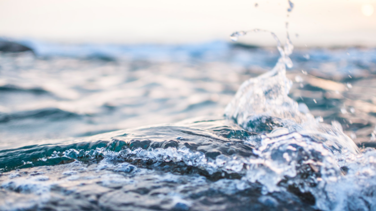 Вода крупным планом