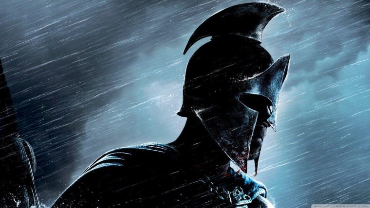 Спартанец на черном фоне