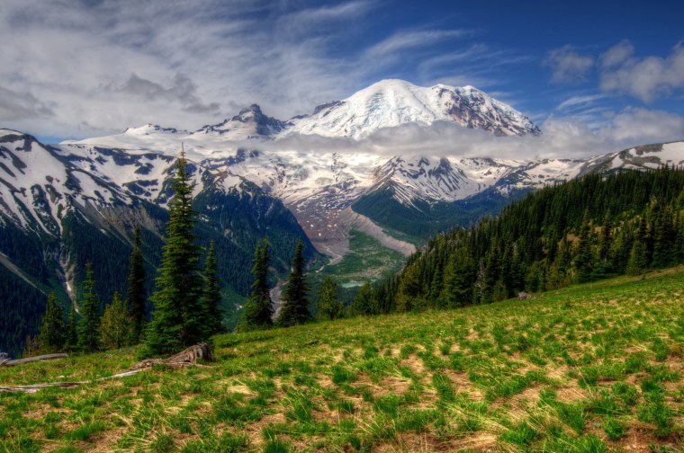 MT Rainier гора