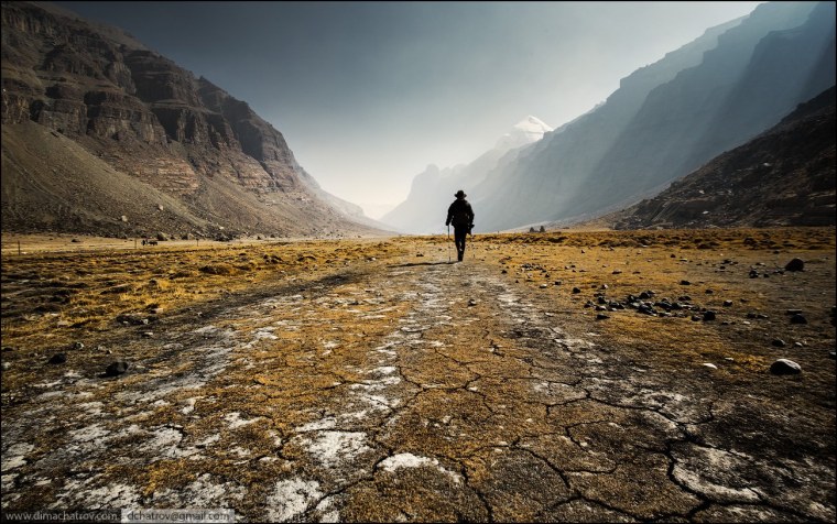 Путник в горах