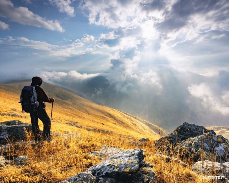 Путник в горах