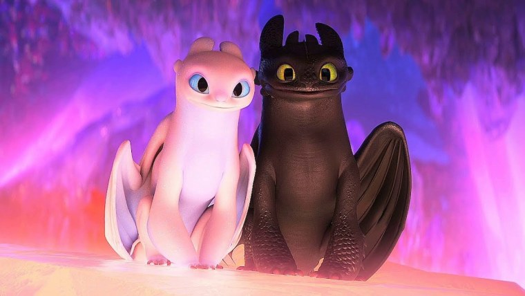 Драконы Беззубик и дневная фурия