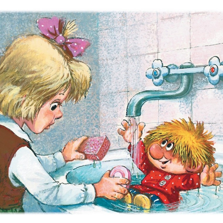 Домовёнок Кузя купается