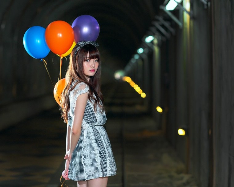 Девочка с шарами