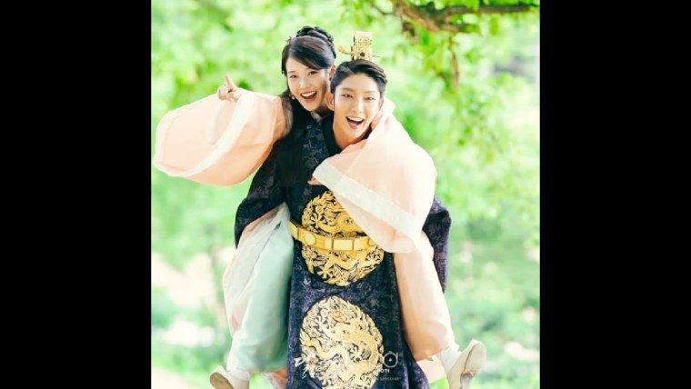 Лунные влюблённые Алые сердца корё