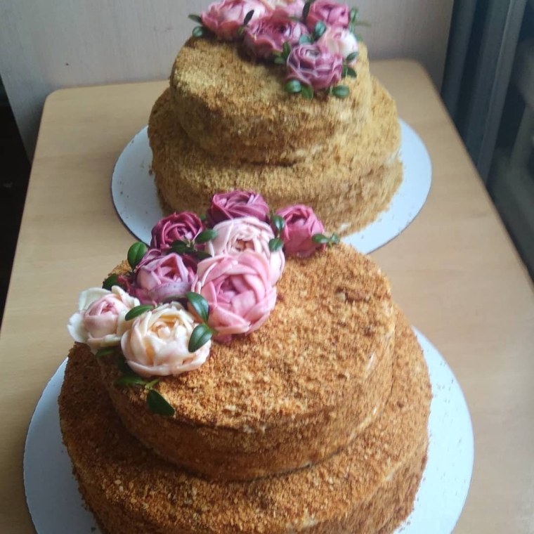 Двухъярусный торт 24 и 16 см