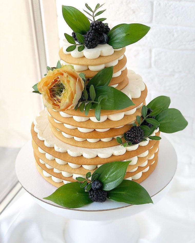 Свадебный медовый торт